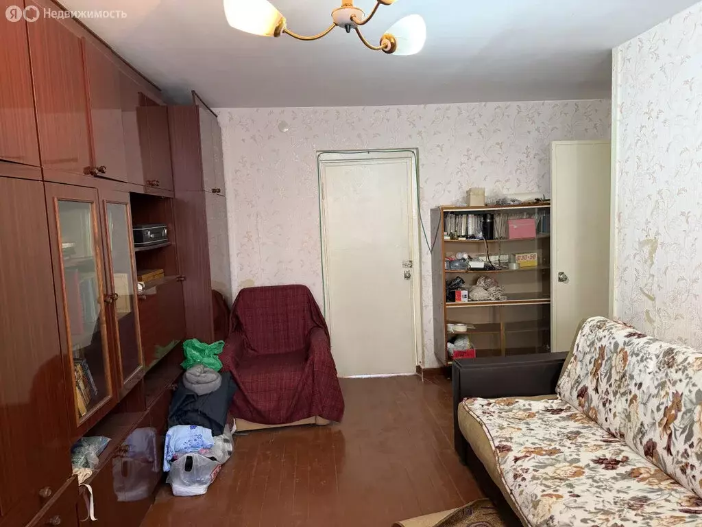 3-комнатная квартира: Екатеринбург, улица Бакинских Комиссаров, 58 ... - Фото 2