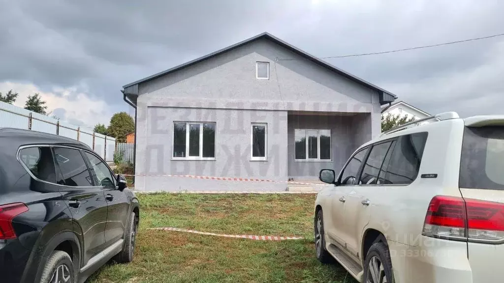 Дом в Самарская область, Кинель городской округ, Алексеевка пгт ул. ... - Фото 1
