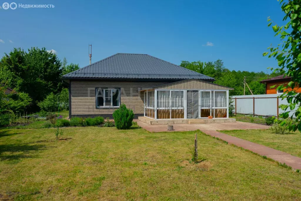Дом в село Капитанщино, 4-я Заречная улица, 18 (100 м) - Фото 1