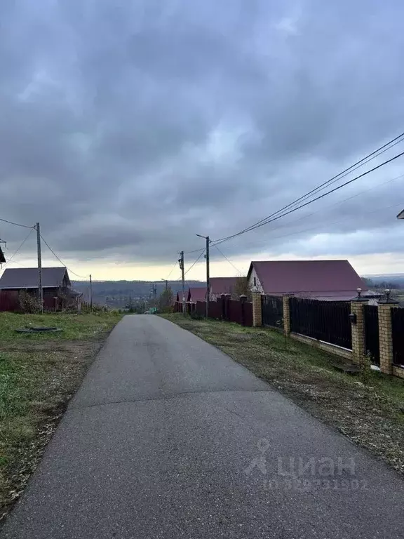 Дом в Башкортостан, Чишминский район, Алкинский сельсовет, с. ... - Фото 2