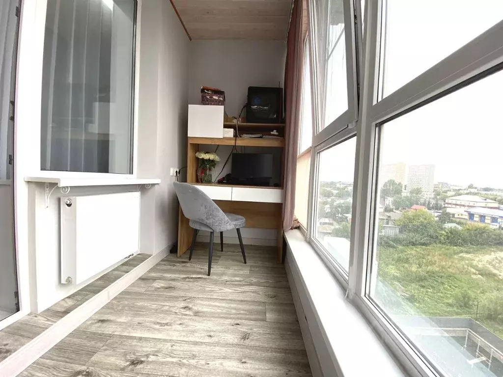 3-к кв. Алтайский край, Барнаул Песчаная ул., 180 (70.0 м) - Фото 1