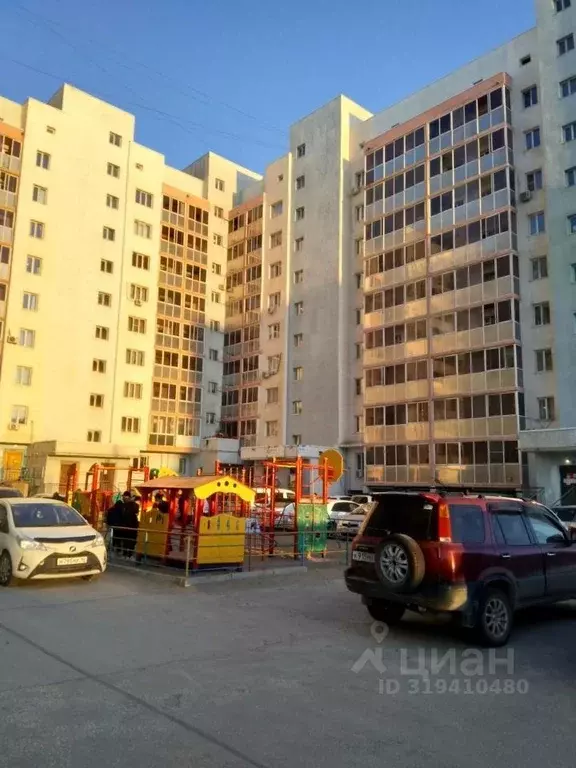 2-к кв. Саха (Якутия), Якутск ул. Дзержинского, 41/2 (46.0 м) - Фото 0