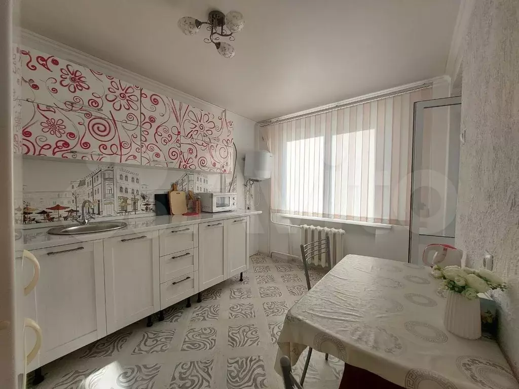 1-к. квартира, 35 м, 4/4 эт. - Фото 1