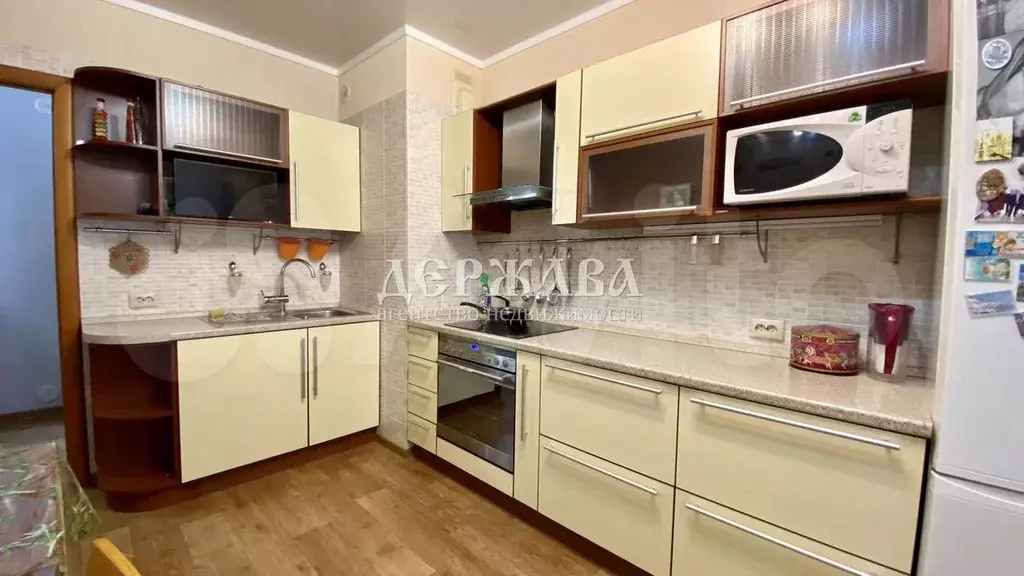 3-к. квартира, 63 м, 9/9 эт. - Фото 0