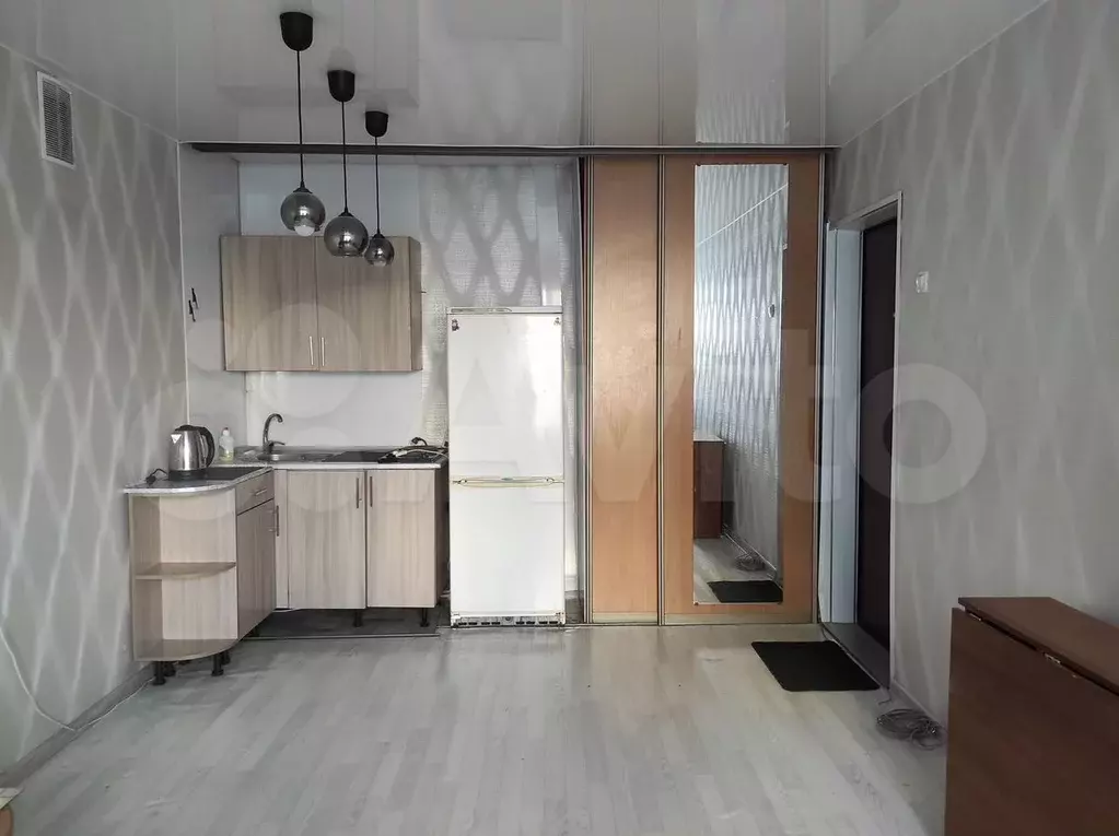 Комната 17,7 м в 8-к., 3/9 эт. - Фото 0
