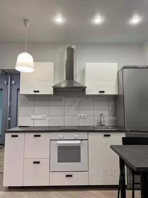 Студия Санкт-Петербург ул. Парфеновская, 7к1 (30.0 м) - Фото 1