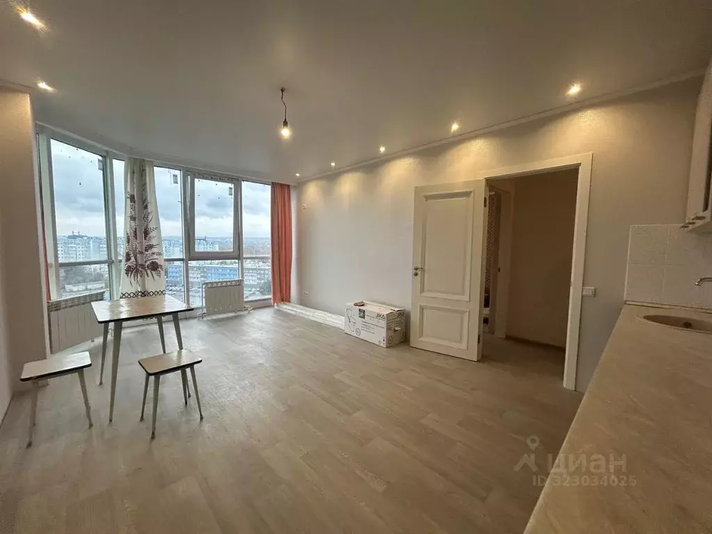 1-к кв. Саратовская область, Энгельс ул. Свердлова, 13 (50.0 м) - Фото 2