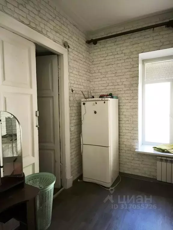 Комната Санкт-Петербург Кирочная ул., 7 - Фото 0