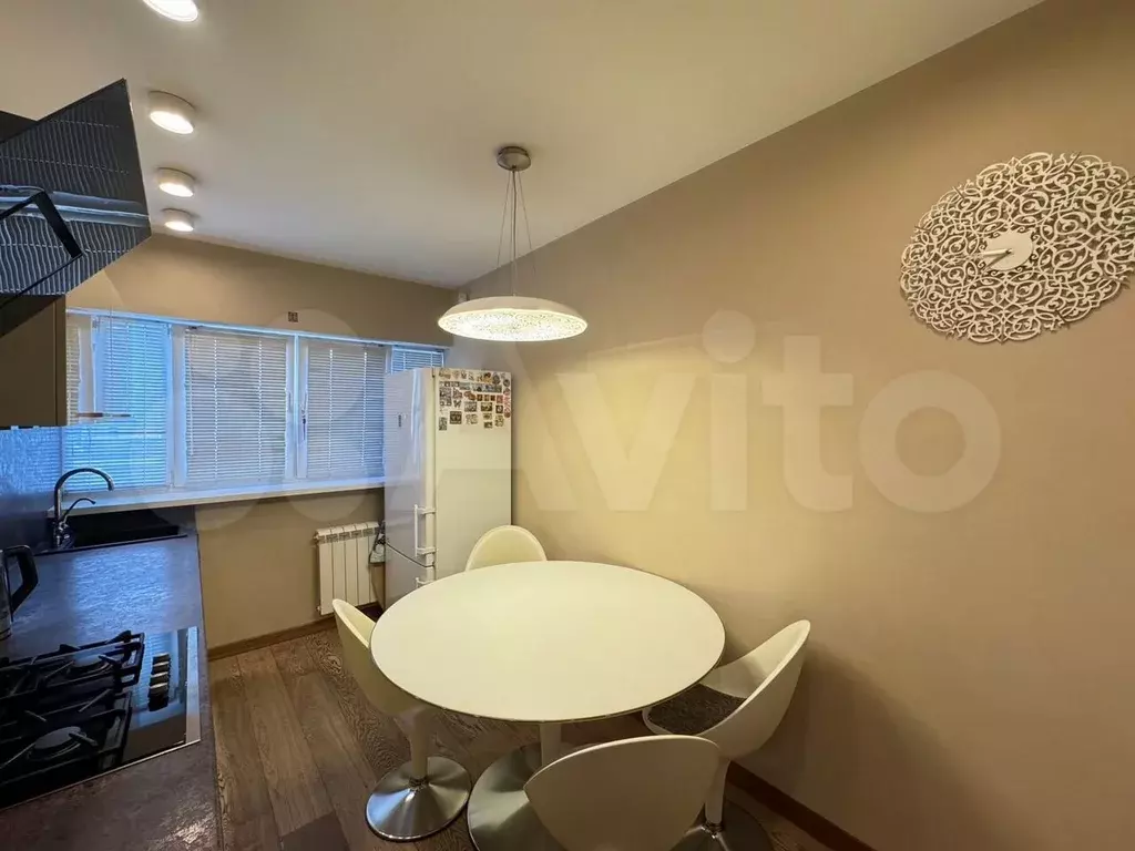 2-к. квартира, 57 м, 2/5 эт. - Фото 1