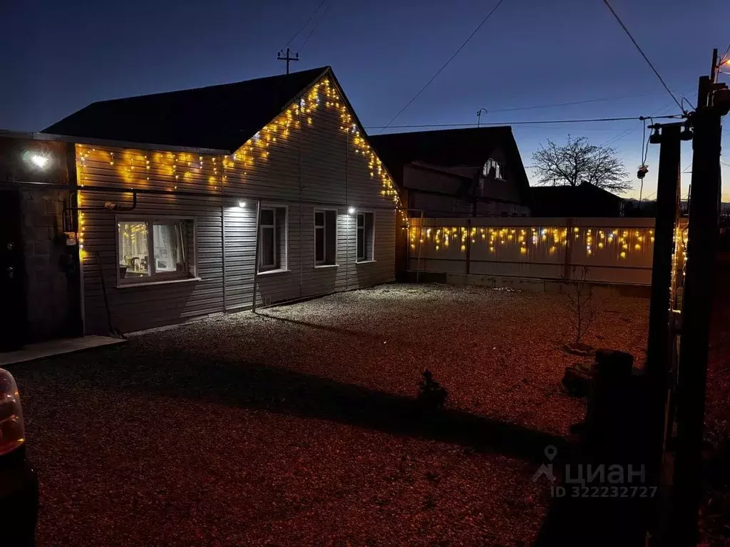 Дом в Свердловская область, Каменск-Уральский ул. Менделеева, 100 (140 ... - Фото 1