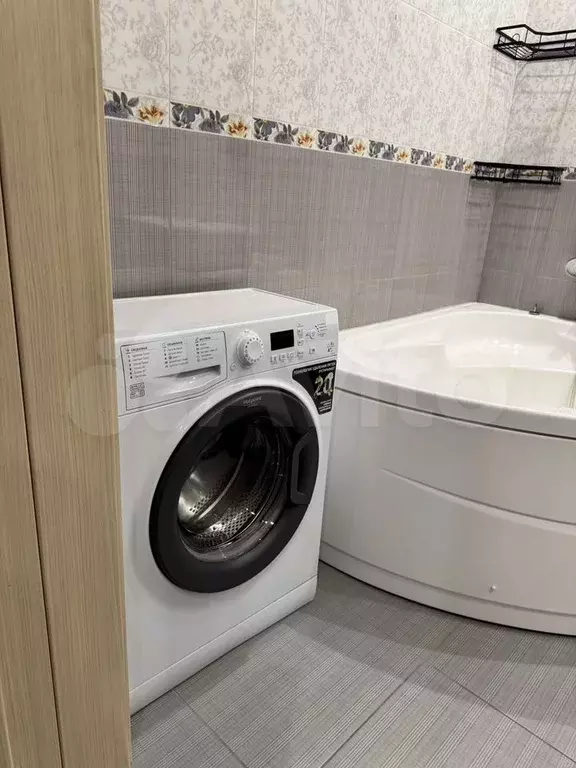 1-к. квартира, 57 м, 2/3 эт. - Фото 1