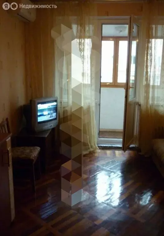 1-комнатная квартира: Ялта, Цветочная улица, 7 (31 м) - Фото 2