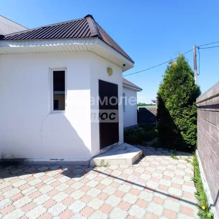 Дом в Свердловская область, Белоярский пгт ул. Кольцевая, 20 (180 м) - Фото 1