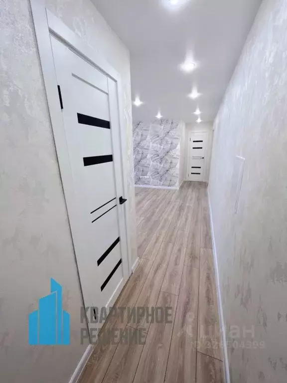 3-к кв. Омская область, Омск Городок Нефтяников мкр, ул. 22 Апреля, ... - Фото 2