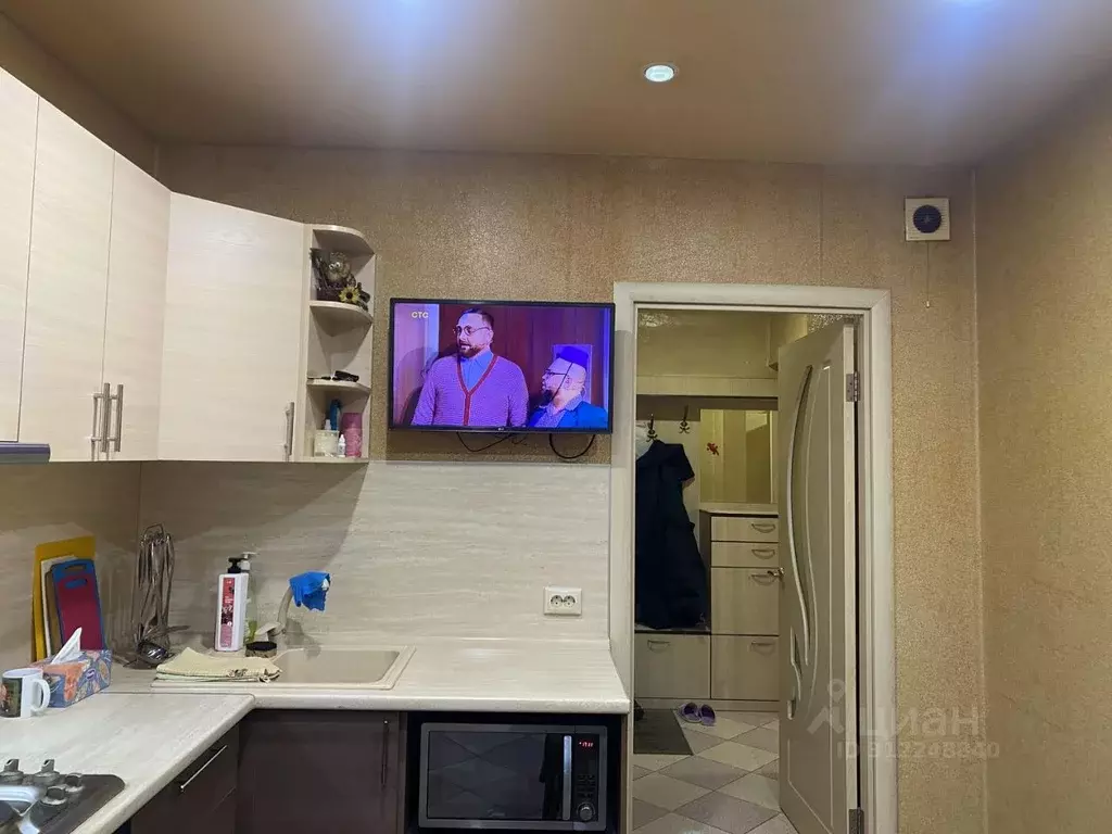 3-к кв. Красноярский край, Красноярск Взлетка мкр, ул. Батурина, 19 ... - Фото 2