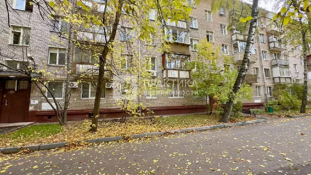 Продается 3-комнатная квартира - Фото 1