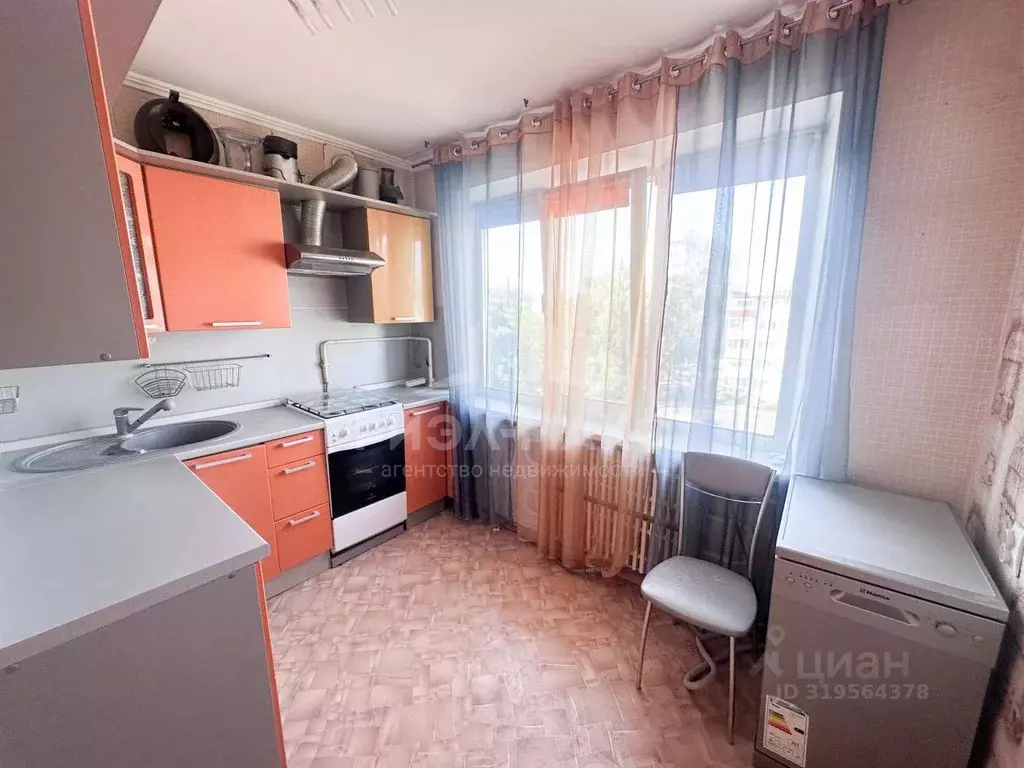 2-к кв. Брянская область, Брянск ул. Камозина, 21 (50.0 м) - Фото 2