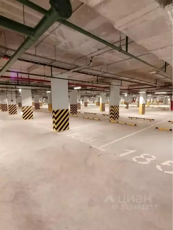 Гараж в Московская область, Ленинский городской округ, пос. Битца ... - Фото 1