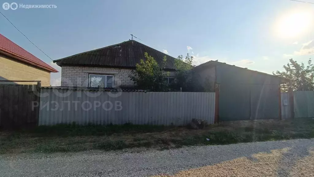 Дом в Среднеахтубинский район, городское поселение Краснослободск, ... - Фото 1