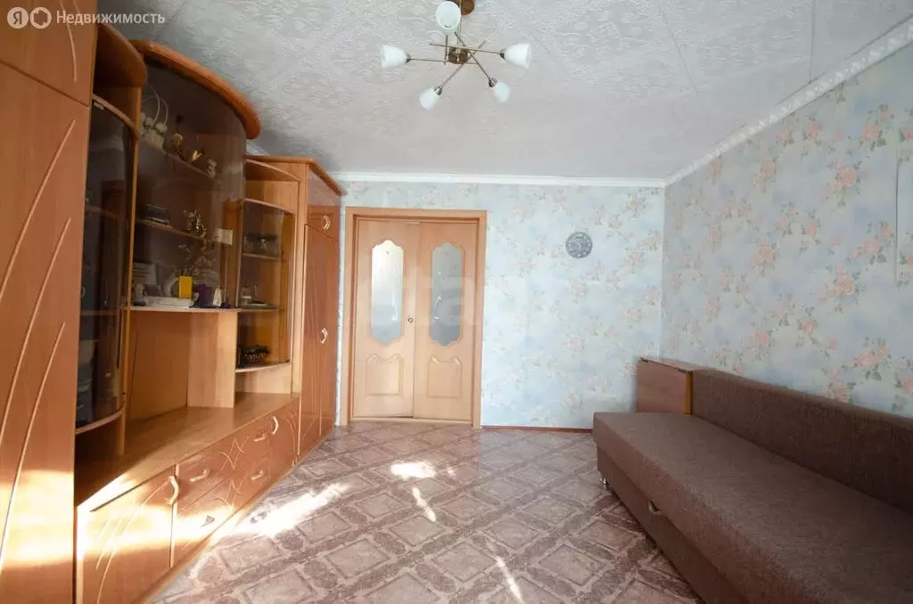 3-комнатная квартира: Ялуторовск, улица Свердлова, 177 (62 м) - Фото 0