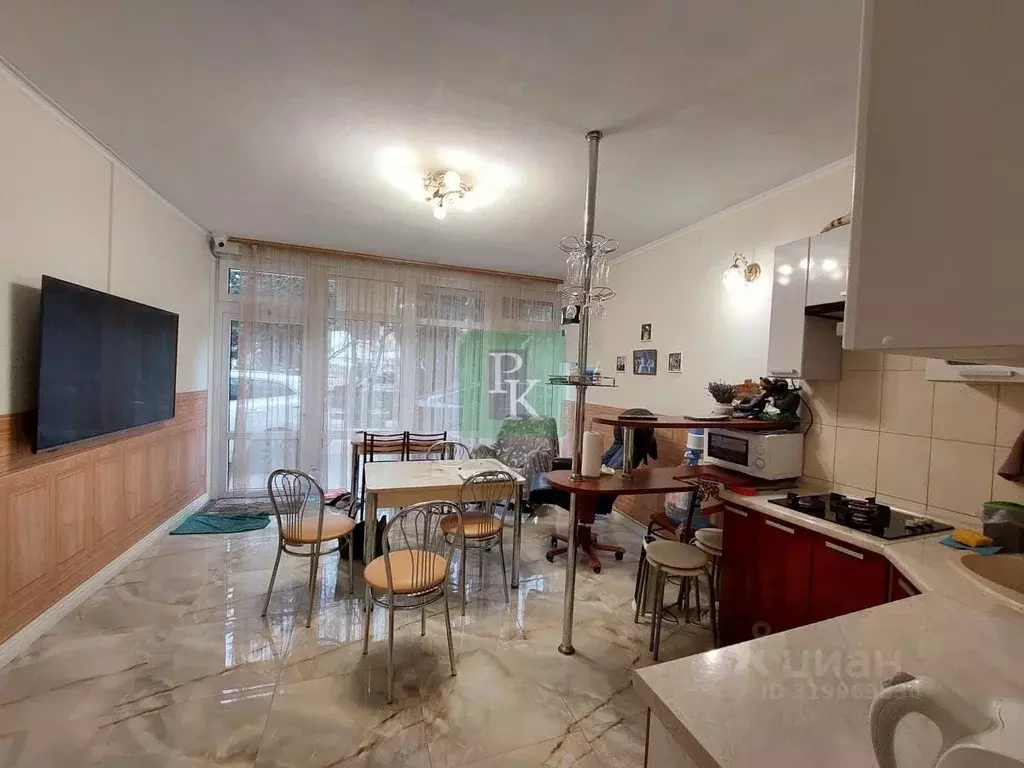 5-к кв. Крым, Алушта муниципальный округ, пос. Утес ул. Гагариной, ... - Фото 1