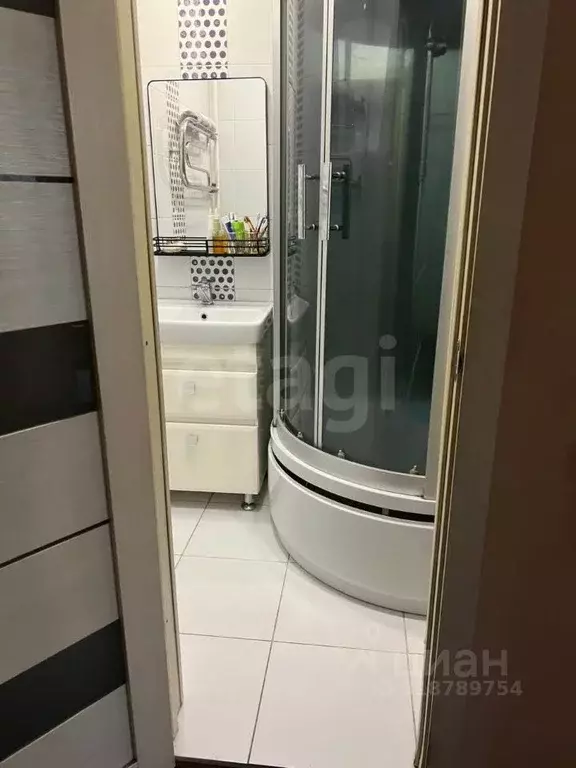 4-к кв. Красноярский край, Красноярск ул. Молокова, 17 (80.4 м) - Фото 1