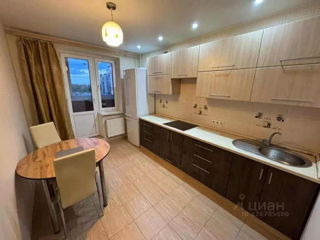 1-к кв. Кировская область, Киров ул. Мостовицкая, 3 (40.0 м) - Фото 1