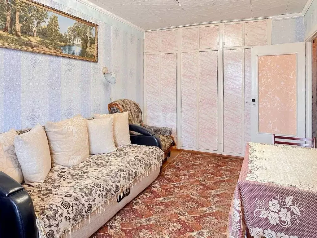 3-к кв. Ярославская область, Ростов 1-й мкр, 9 (61.9 м) - Фото 1