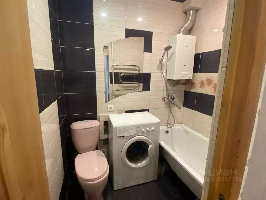 2-к кв. Волгоградская область, Волгоград Краснополянская ул., 2 (43.0 ... - Фото 0