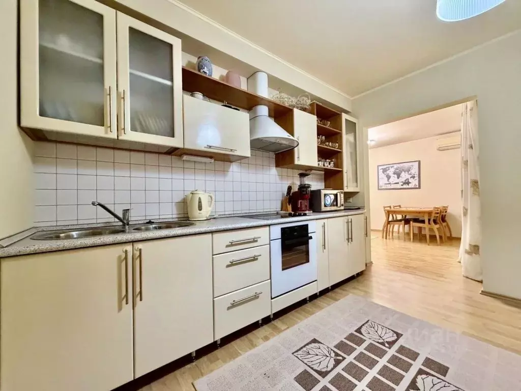 3-к кв. Волгоградская область, Волгоград ул. Хиросимы, 15А (83.4 м) - Фото 1