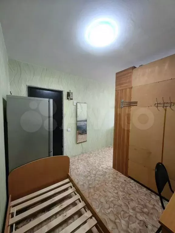 Комната 17,4 м в 3-к., 1/5 эт. - Фото 1