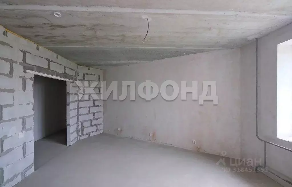 2-к кв. Новосибирская область, Новосибирск ул. Есенина, 67 (67.3 м) - Фото 0