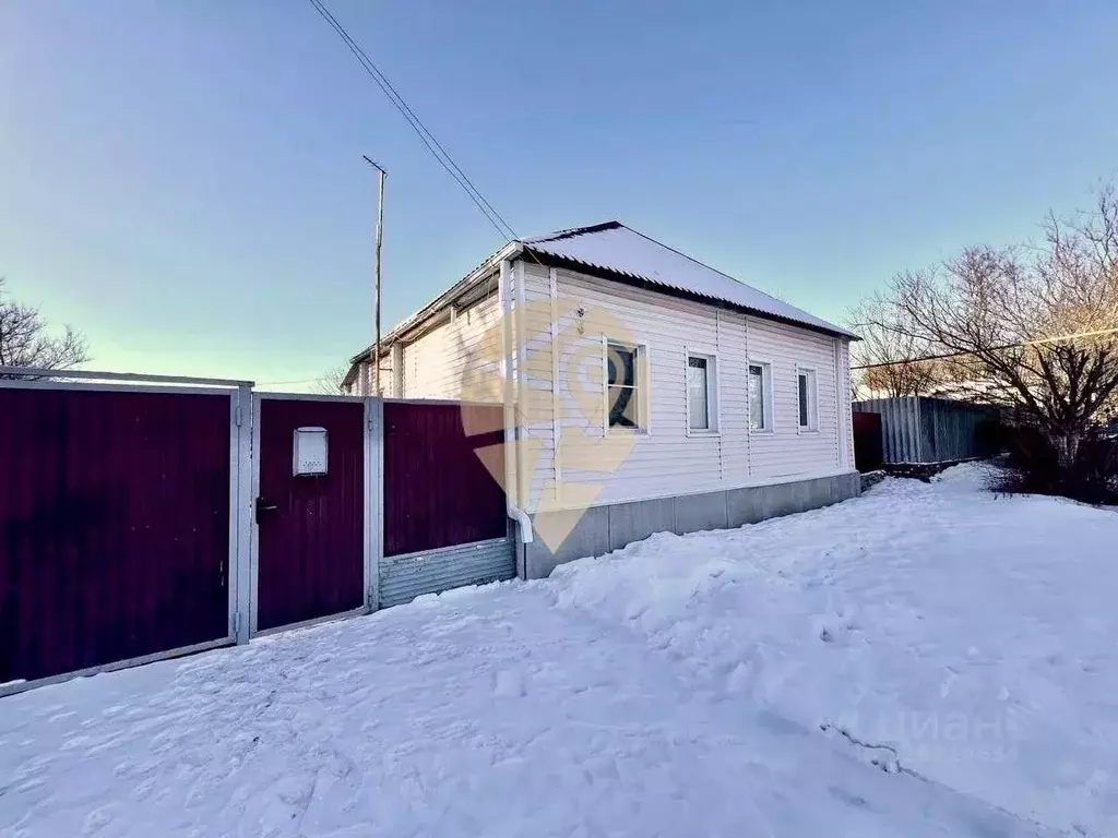 Дом в Белгородская область, Старооскольский городской округ, с. ... - Фото 1