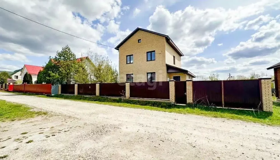 Дом в Ярославская область, Ярославский муниципальный округ, с. ... - Фото 1