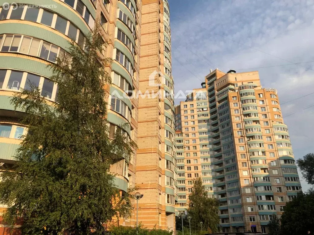 3-комнатная квартира: Санкт-Петербург, проспект Наставников, 36к2 (87 ... - Фото 0