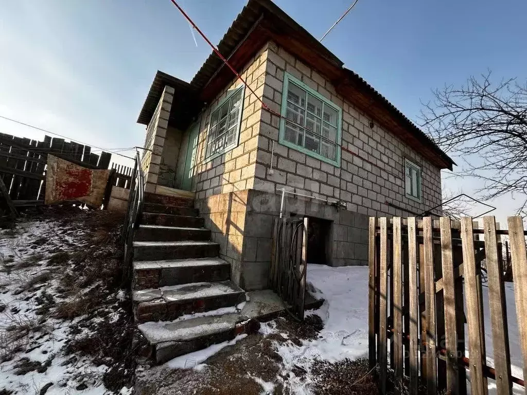 Дом в Красноярский край, Красноярск Здоровье СНТ, ул. Полдень (50 м) - Фото 1