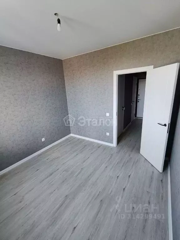 2-к кв. Волгоградская область, Волгоград ул. Гаря Хохолова, 2 (53.3 м) - Фото 0