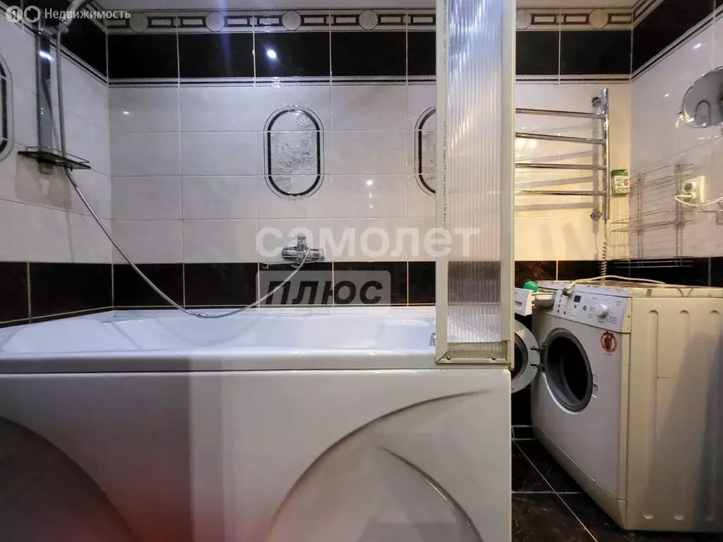 3-комнатная квартира: посёлок городского типа Мурмаши, улица Тягунова, ... - Фото 1