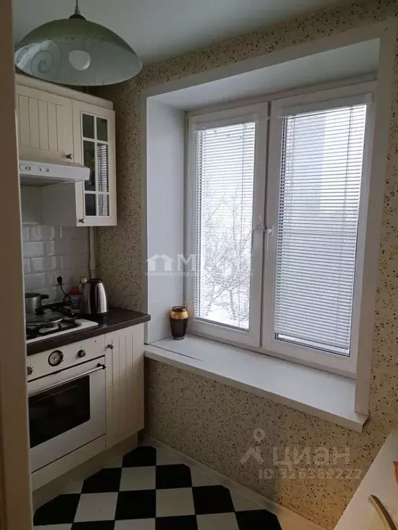 2-к кв. Московская область, Реутов Комсомольская ул., 3а (34.0 м) - Фото 2