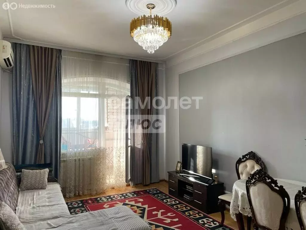 1-комнатная квартира: Махачкала, проспект Насрутдинова, 55к2 (62 м) - Фото 2