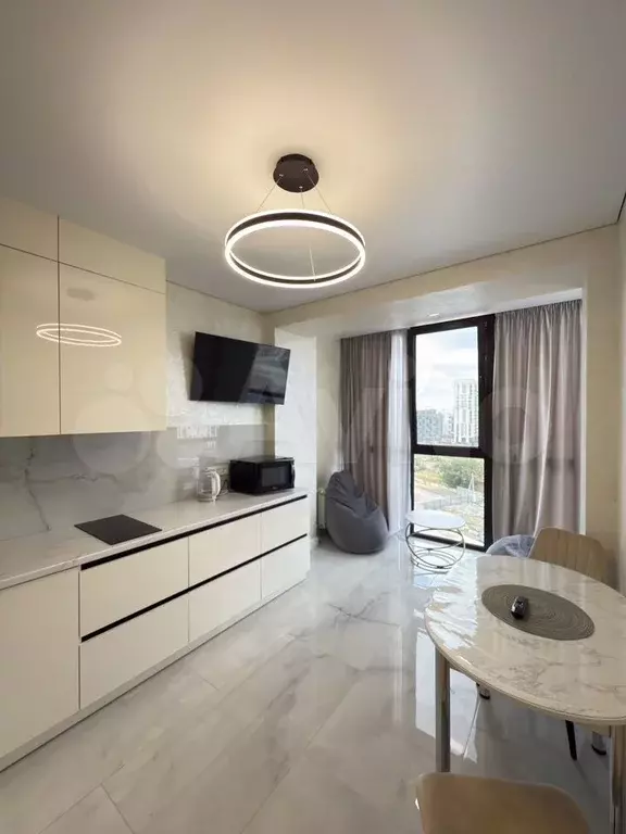 1-к. квартира, 38 м, 8/9 эт. - Фото 0