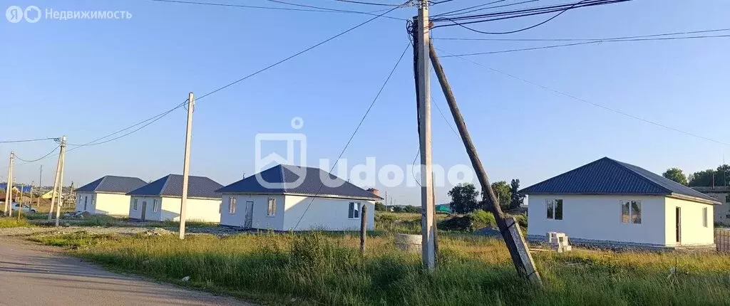 Дом в Республика Башкортостан, Учалинский сельсовет, село Учалы, улица ... - Фото 1