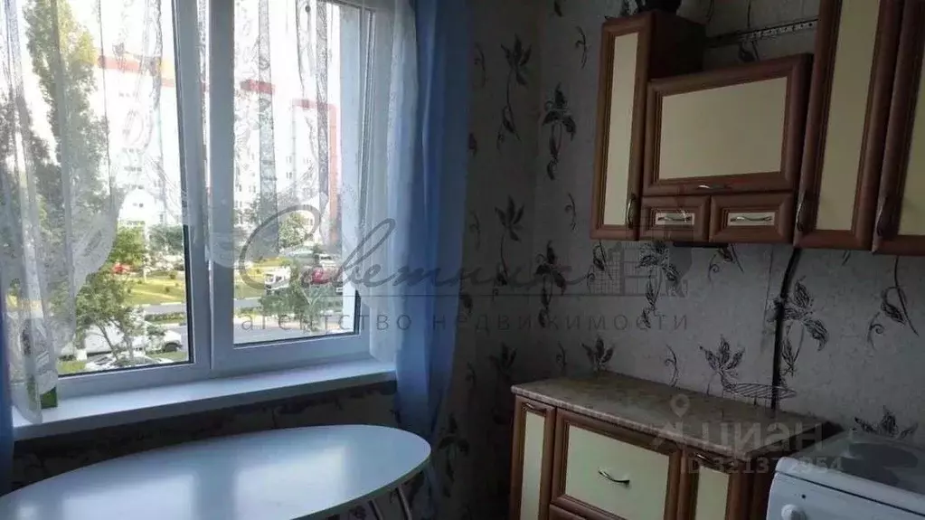 1-к кв. Белгородская область, Старый Оскол Макаренко мкр, 34 (39.4 м) - Фото 2