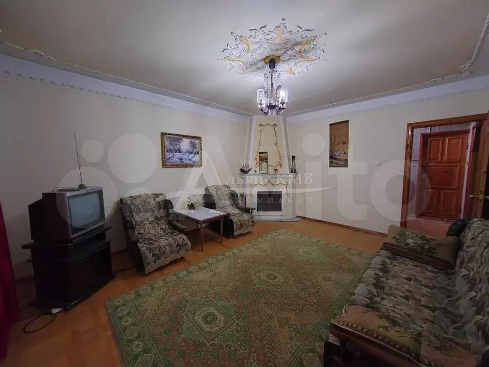 Дом 250 м на участке 6 сот. - Фото 1