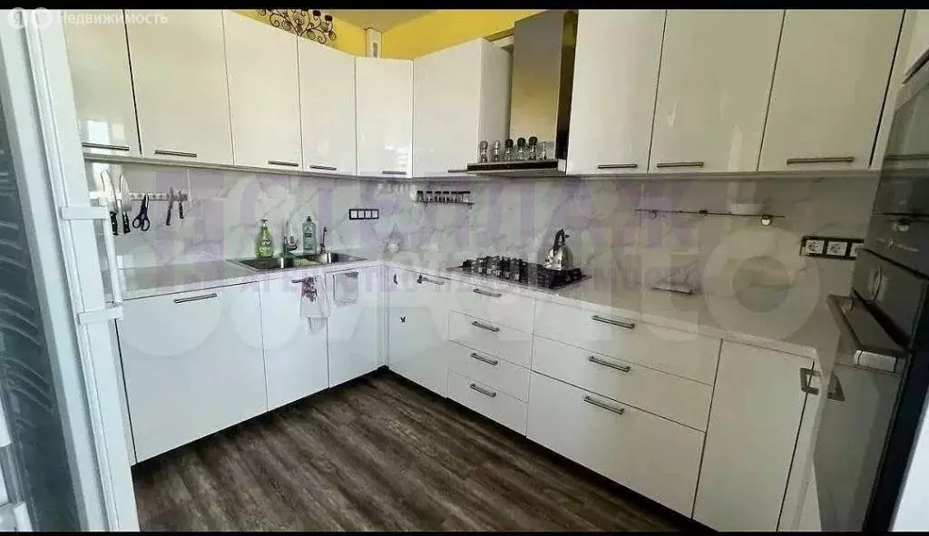 2-комнатная квартира: Феодосия, Насыпная улица, 6 (57.7 м) - Фото 2