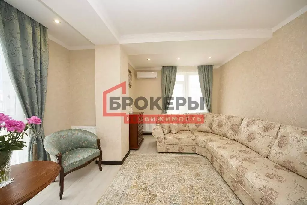 2-к кв. Севастополь ул. Челнокова, 17к2А (55.5 м) - Фото 2