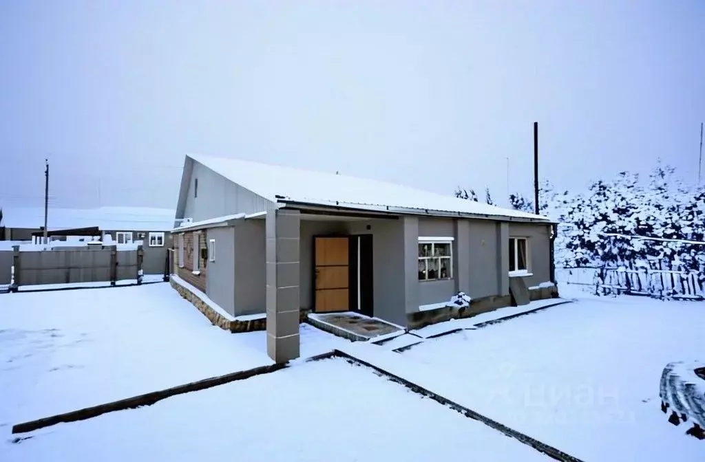 Дом в Оренбургская область, с. Сакмара ул. Рабочая, 2 (85 м) - Фото 2