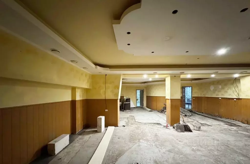 Помещение свободного назначения в Крым, Симферополь ул. Киевская, 137 ... - Фото 2