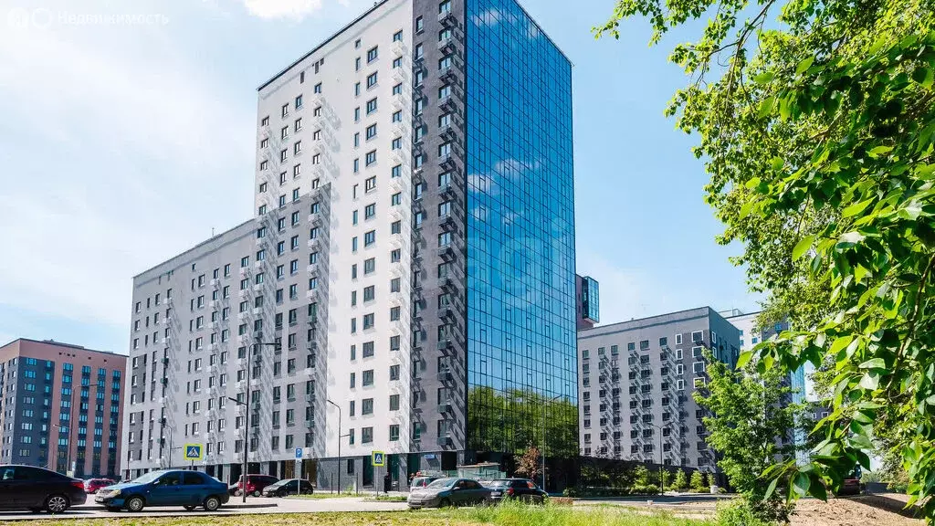 1-комнатная квартира: Тюмень, улица Республики, 204к4 (58 м) - Фото 2