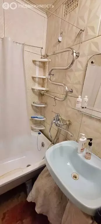 2-комнатная квартира: Энгельс, улица Тельмана, 8 (45 м) - Фото 1